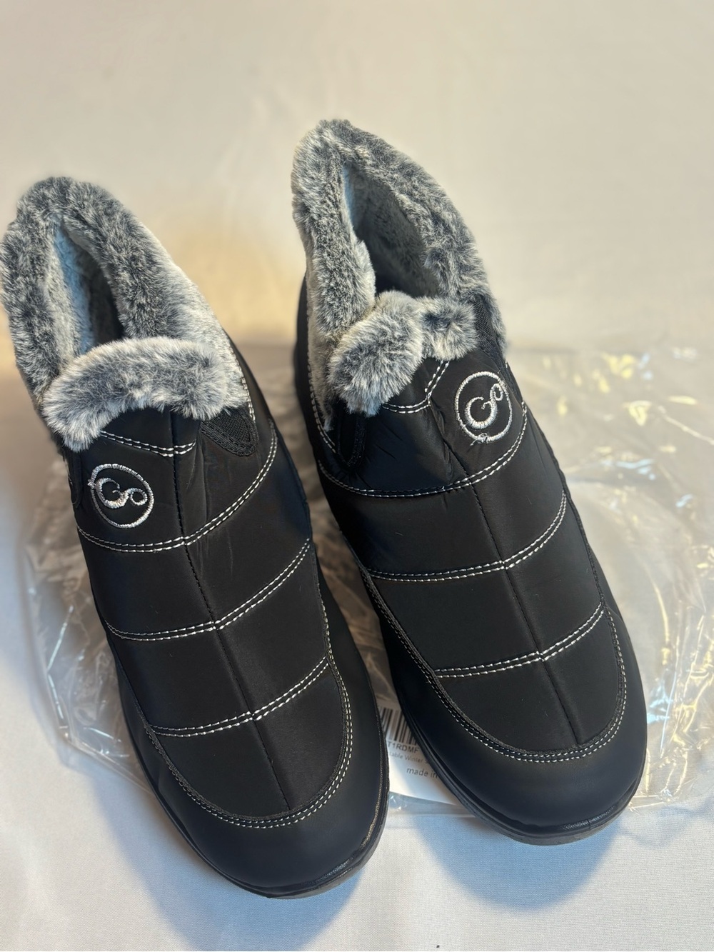 Women's Black Faux-Fur Lined Winter Snow Activewear Boots 10-10.5 New